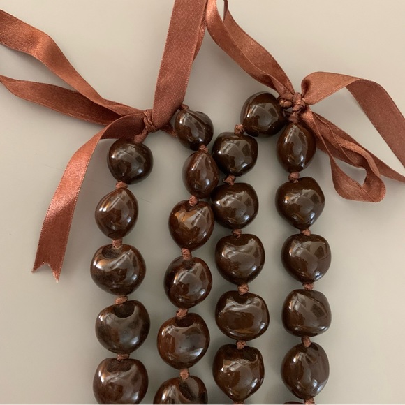 🔥5/$20🔥 Kukui Nut Hawaiian Lei set of 2 - Picture 2 of 6